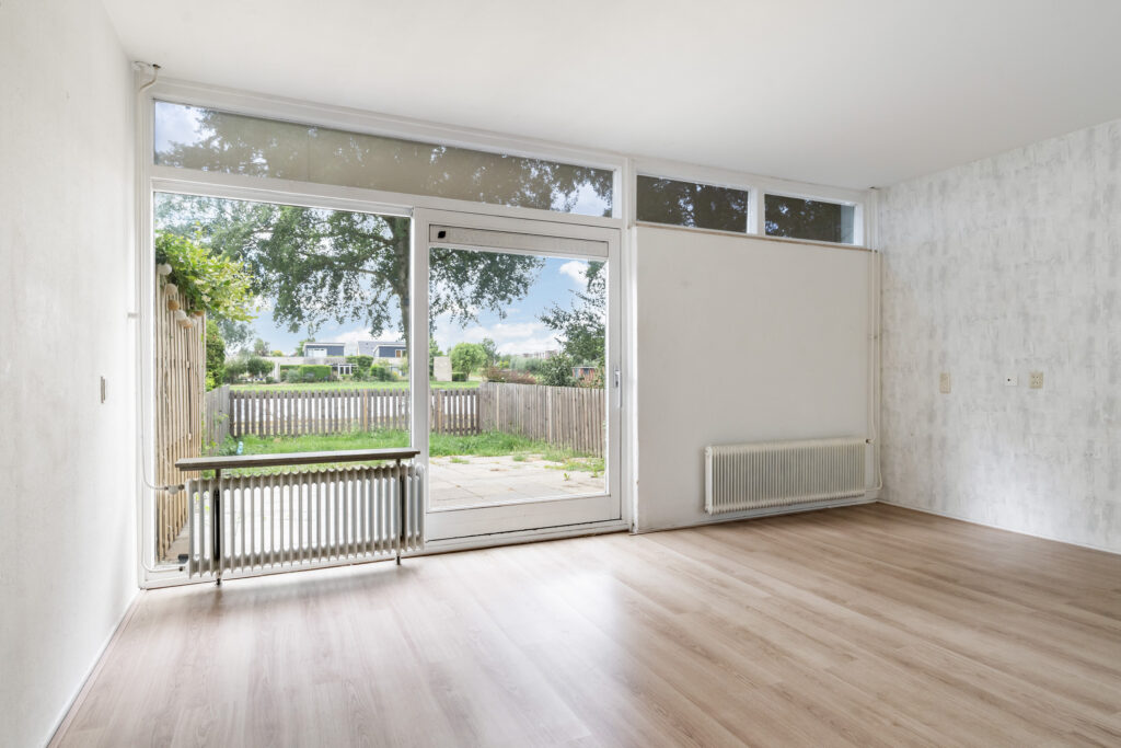 Tussenwoning te koop: POELRUIT 51, Leeuwarden