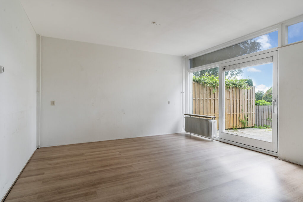 Tussenwoning te koop: POELRUIT 51, Leeuwarden