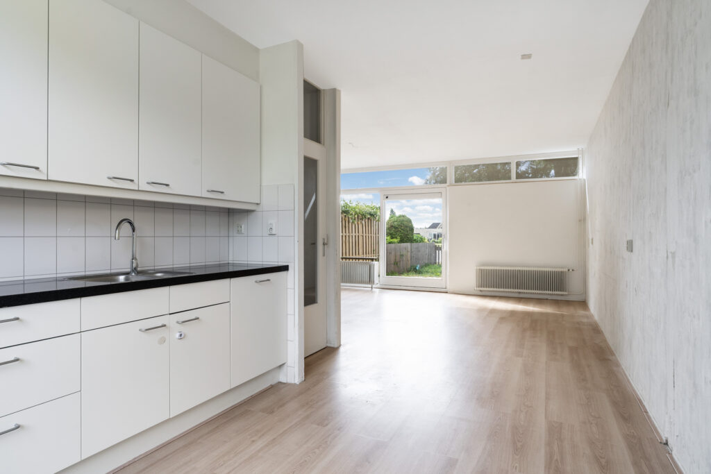 Tussenwoning te koop: POELRUIT 51, Leeuwarden