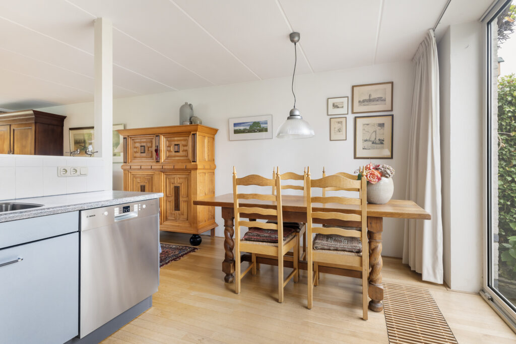 Hoekwoning te koop: MELKEMASTATE 19, Leeuwarden